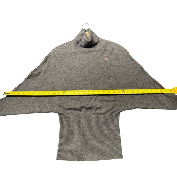 Vintage Burberry Womens Cashmere Blend Sweater Size S Turtleneck Dolman Sleeve - Picture 7 of 9